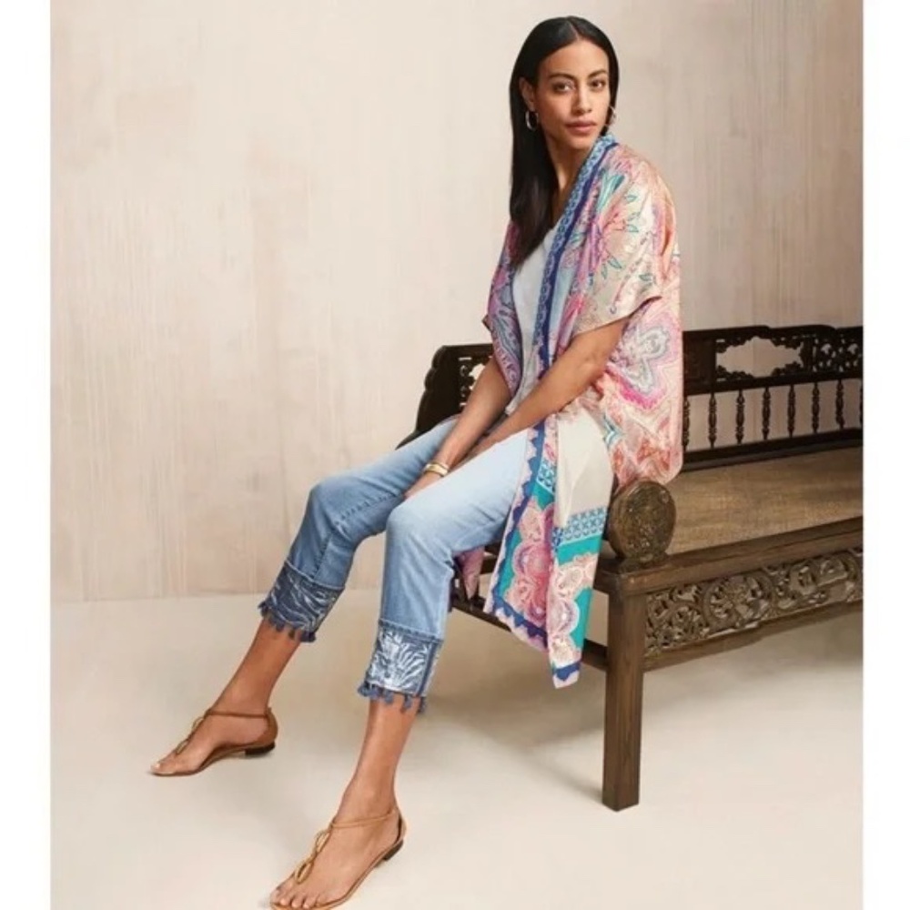 NWT Chico's Medallion-Print Ruana Wrap Sz. L/XL 100% Silk